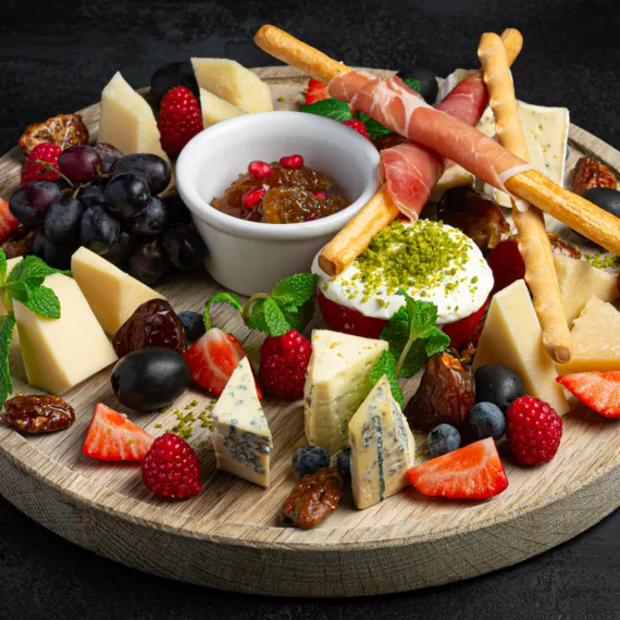 Плато из сыров