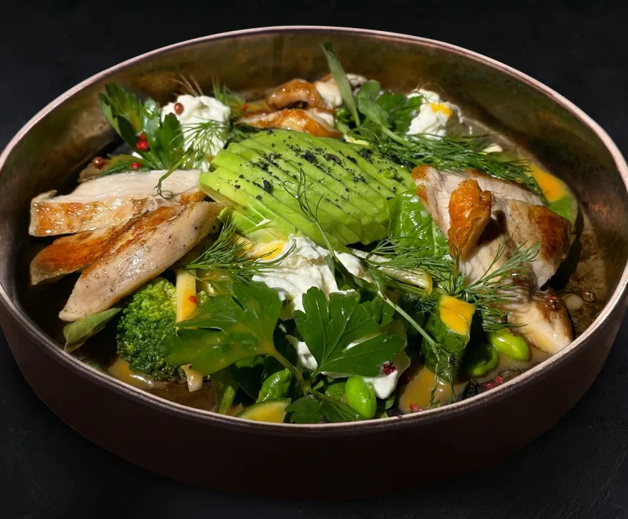 Green salad with chicken breast