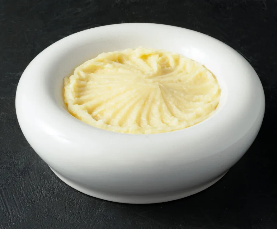Mashed potatoes with truffle oil